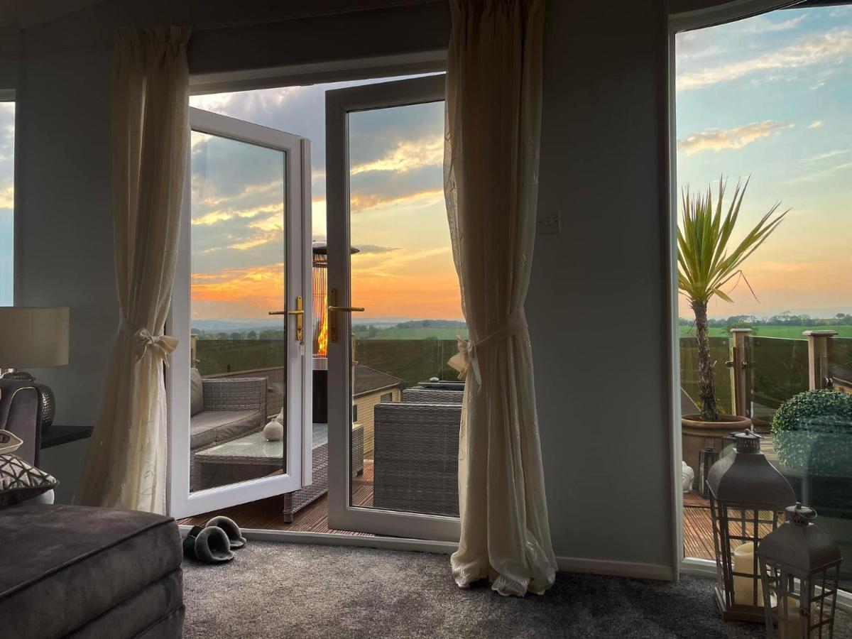Ribble Valley Lodge Retreat Джисберн Экстерьер фото