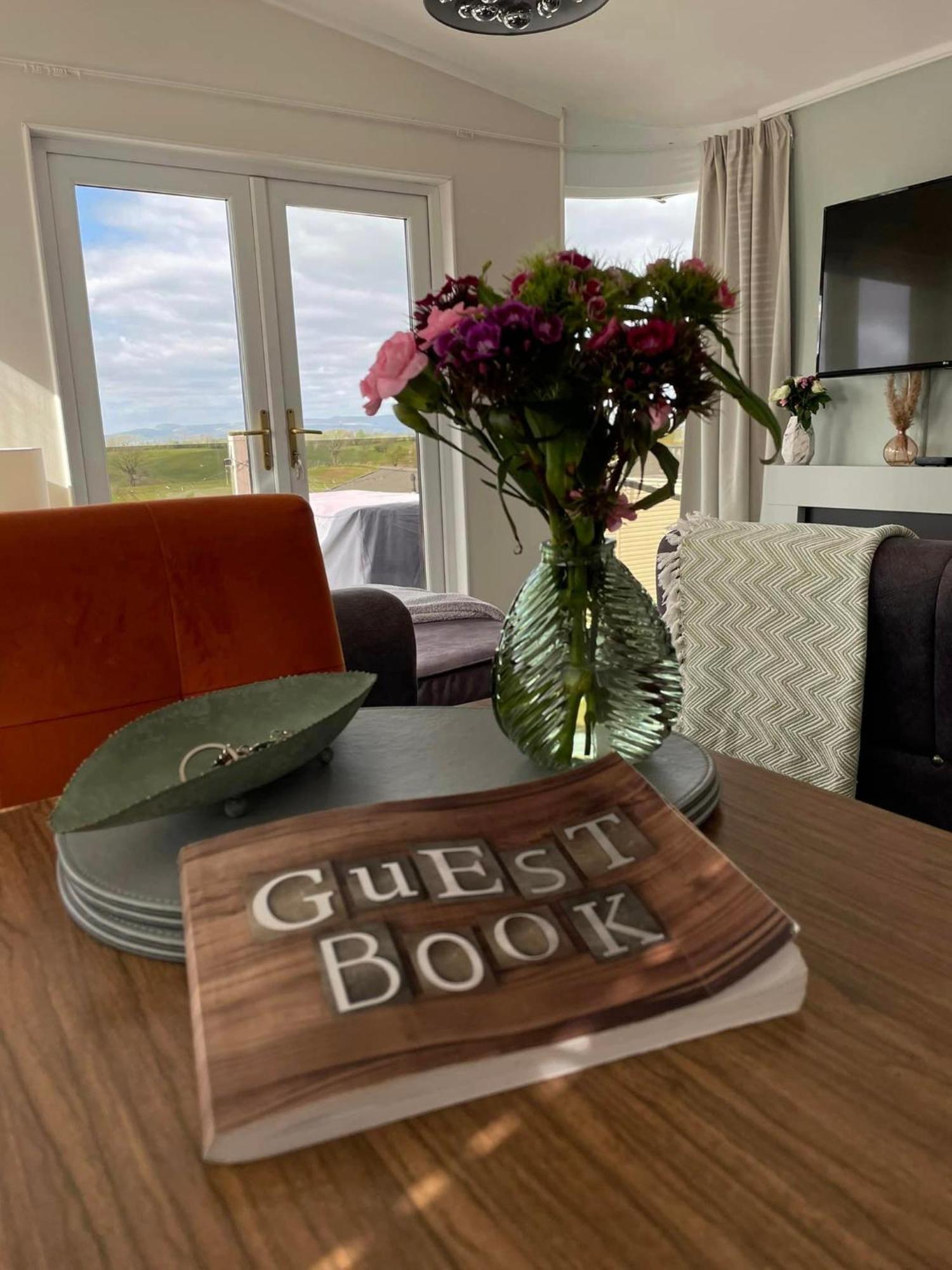 Ribble Valley Lodge Retreat Джисберн Экстерьер фото